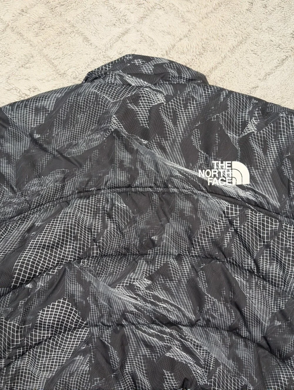 The North Face Jacket Mens M Black Gray 3D Mountain Print 2000 Puffer Summit
